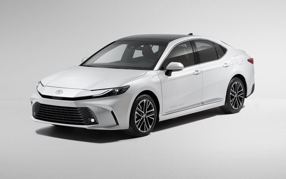 Toyota Camry 2025